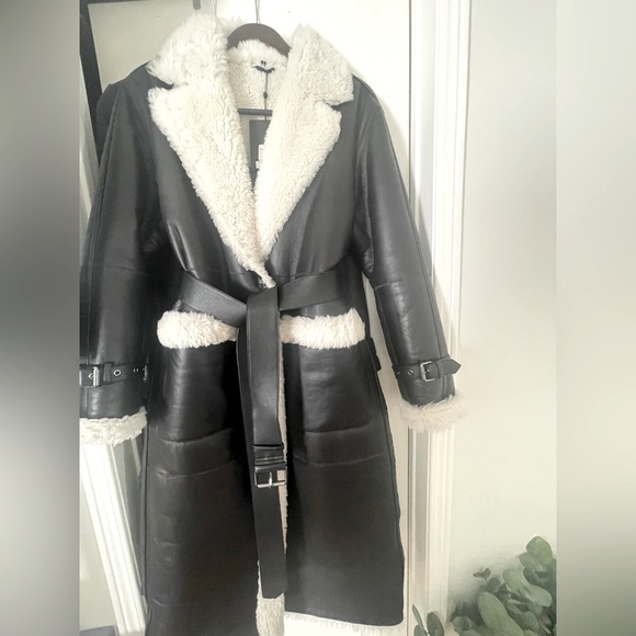 Mackage
Sabreen Shearling Belted Down Coat - Picture 2 of 9